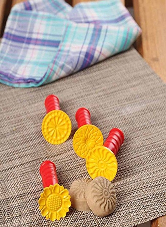 دي أس مجموعة طوابع بيدا دي إس 10 | مكبس قوالب حلوى هندية | حجم كبير 3.8 سم | متعدد الألوان - Image 3